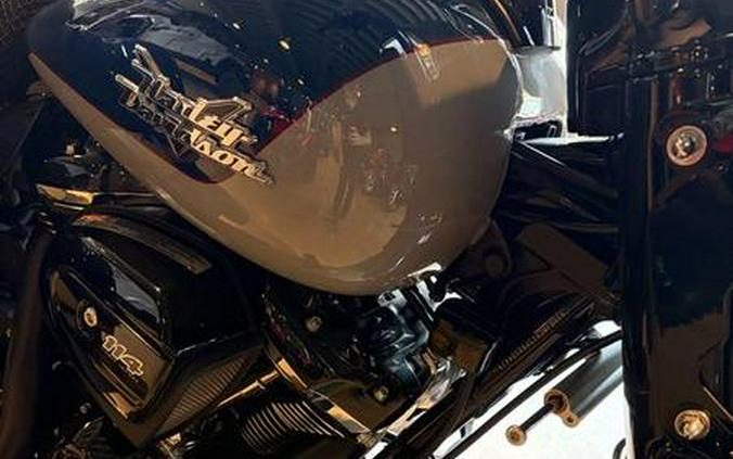 2023 Harley-Davidson® FLRT - Freewheeler®