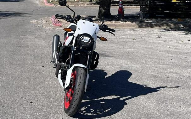 2023 Indian Motorcycle® FTR Sport White Lightning/Indy Red