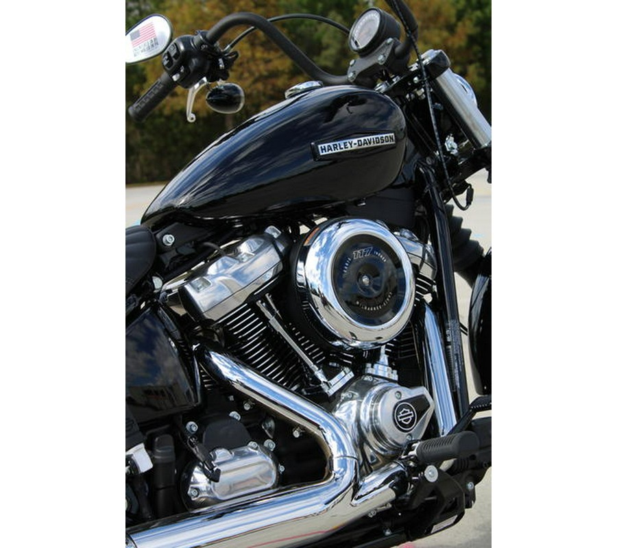 2025 Harley-Davidson® FXBB - Street Bob®