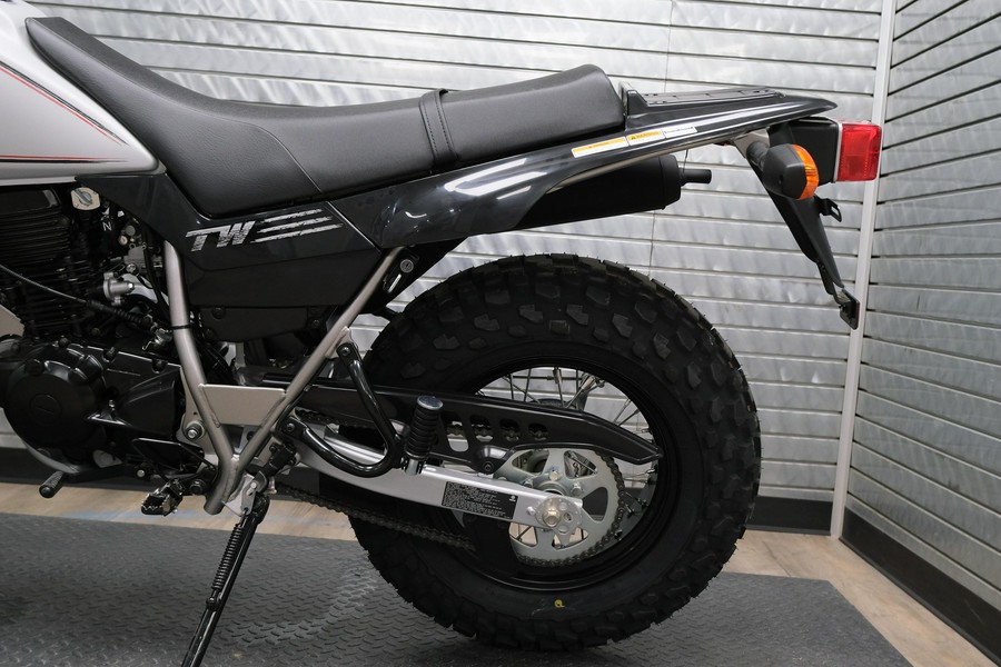 2026 YAMAHA TW200