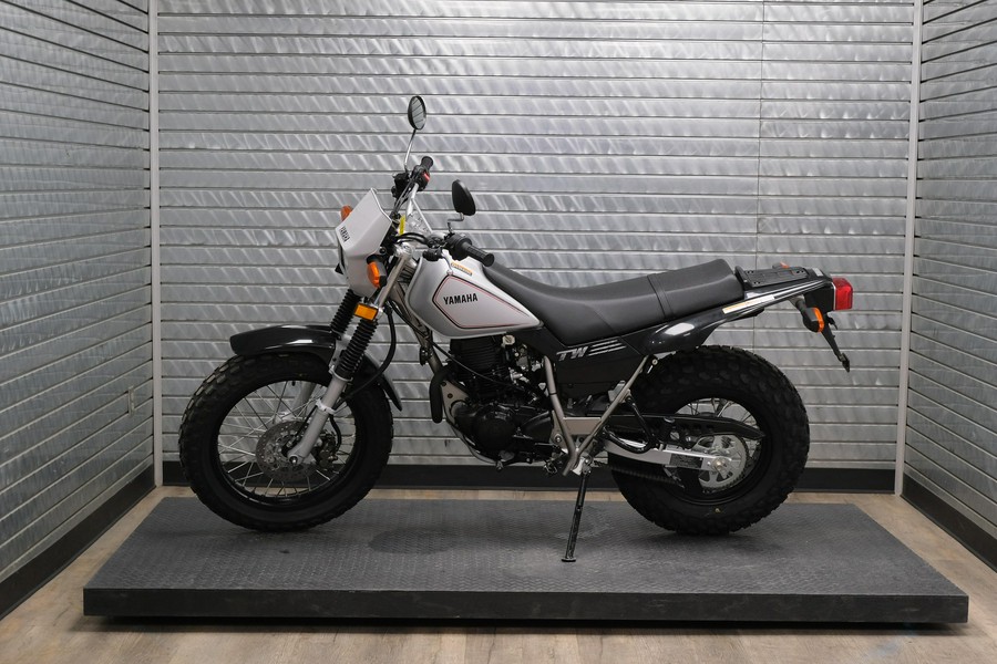 2026 YAMAHA TW200
