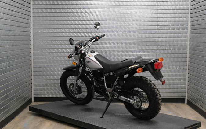 2026 YAMAHA TW200