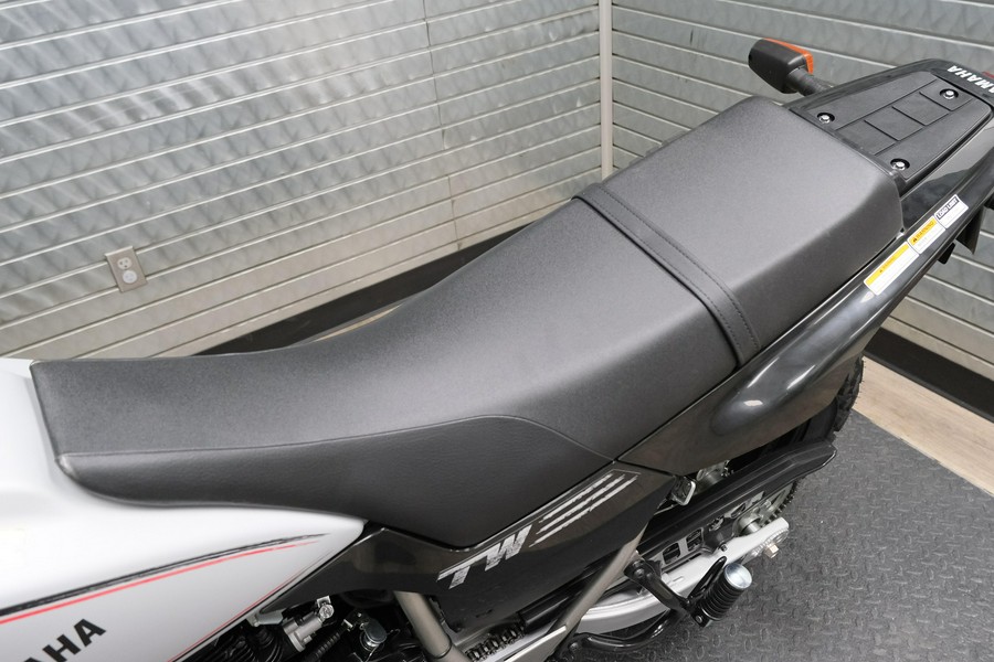 2026 YAMAHA TW200