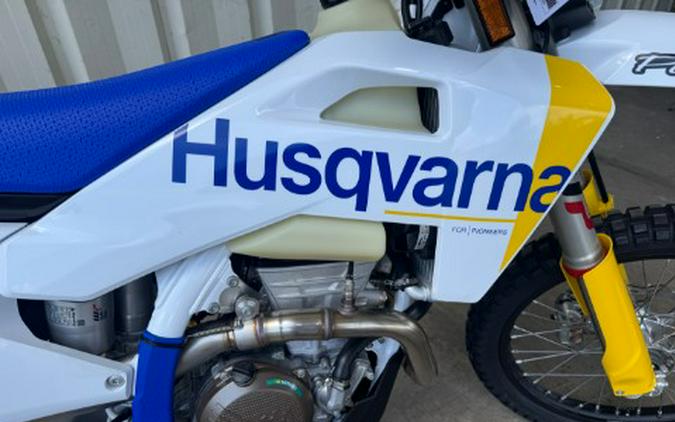 2027 Husqvarna Motorcycles FE 350s