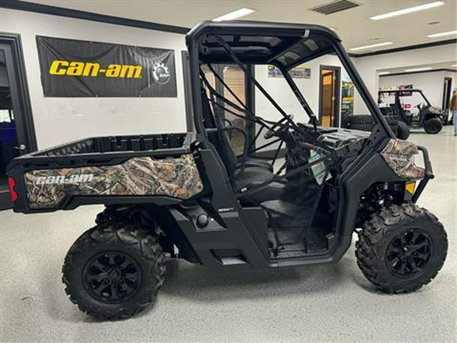 2024 Can-Am Defender XT HD9