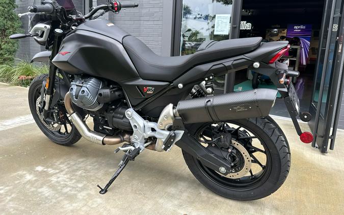 2025 Moto Guzzi V85 Strada