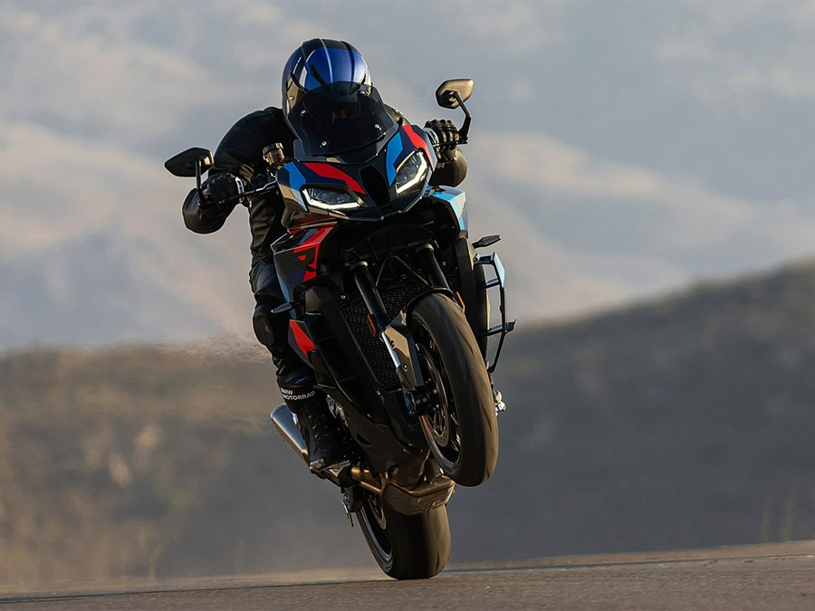 2025 BMW M 1000 XR