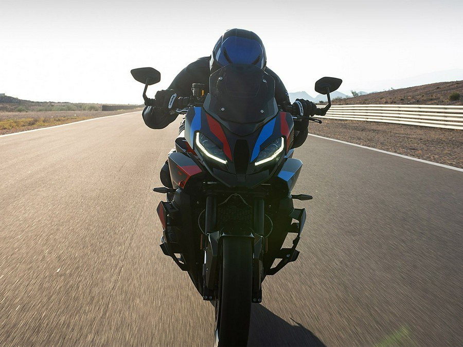 2025 BMW M 1000 XR