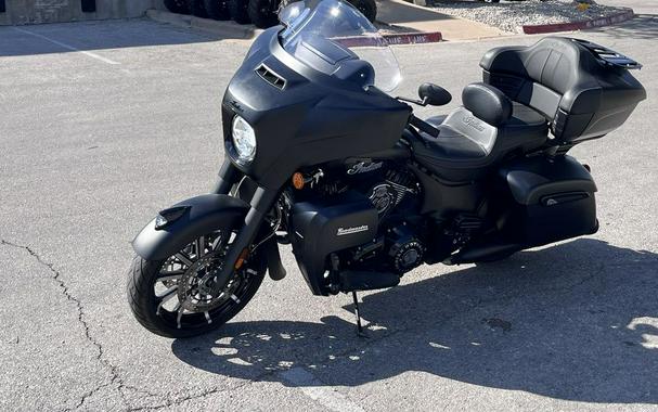 2022 Indian Motorcycle® Roadmaster® Dark Horse® Black Smoke