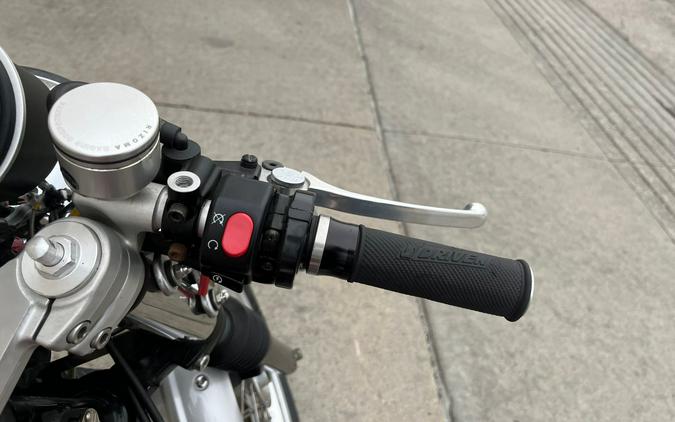 2004 Triumph Thruxton 900