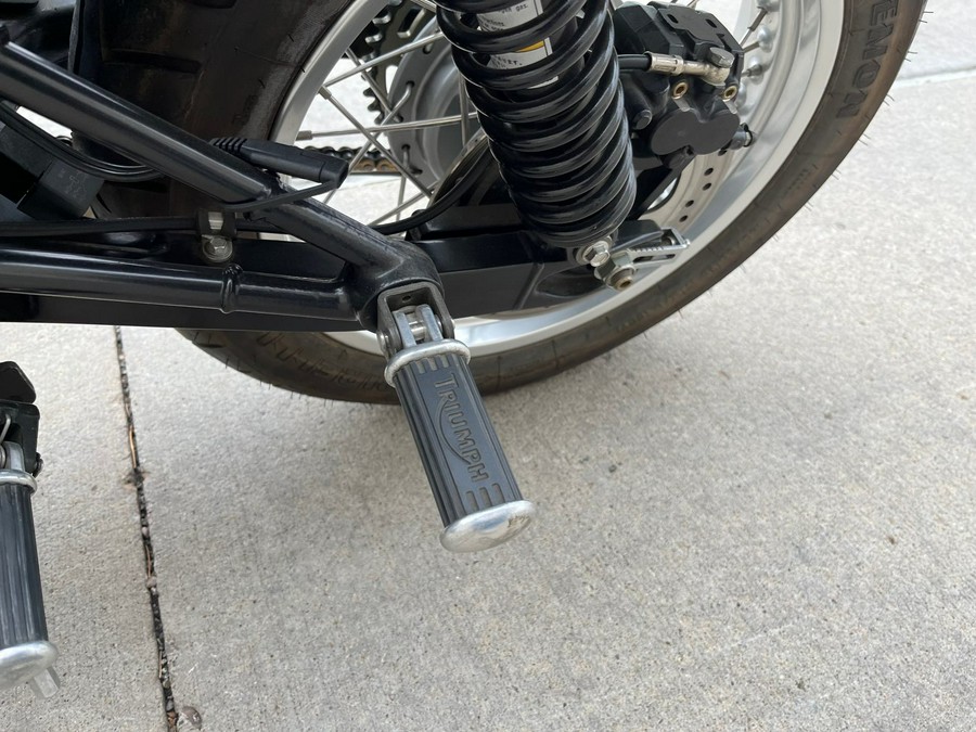 2004 Triumph Thruxton 900