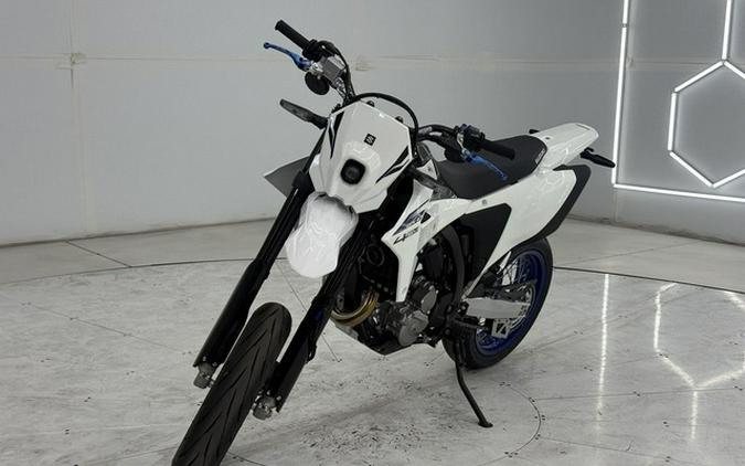 2025 Suzuki DR-Z 4SM