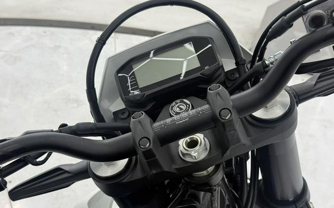 2025 Suzuki DR-Z 4SM