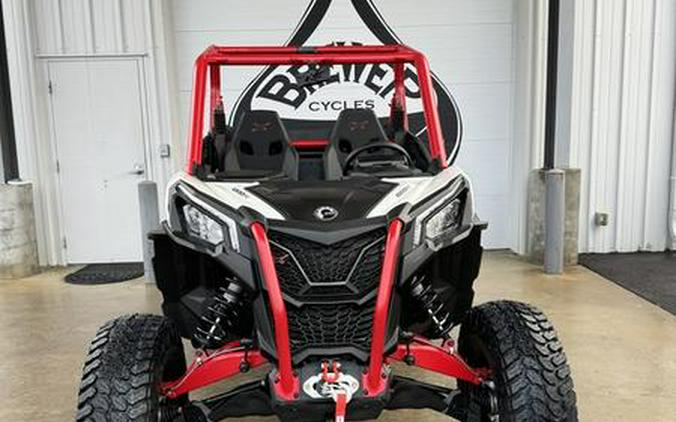 2024 Can-Am® Maverick Sport X rc 1000R