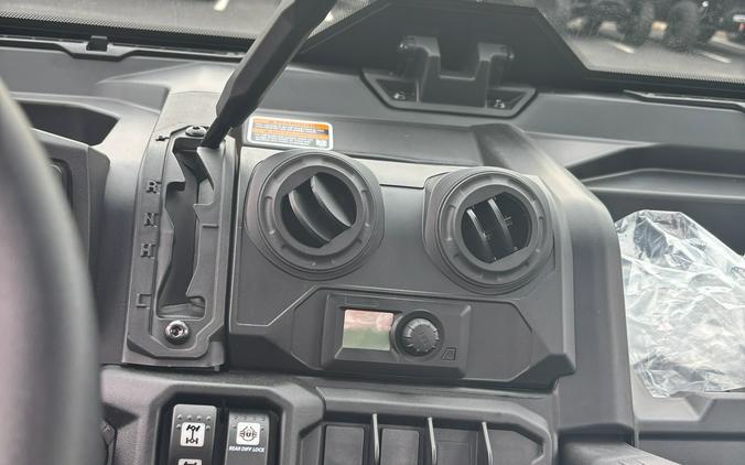 2026 Can-Am Defender DPS CAB HD10