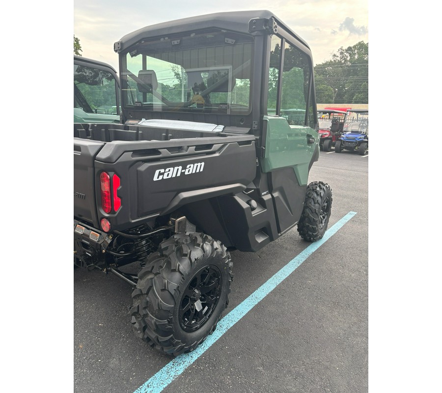 2026 Can-Am Defender DPS CAB HD10