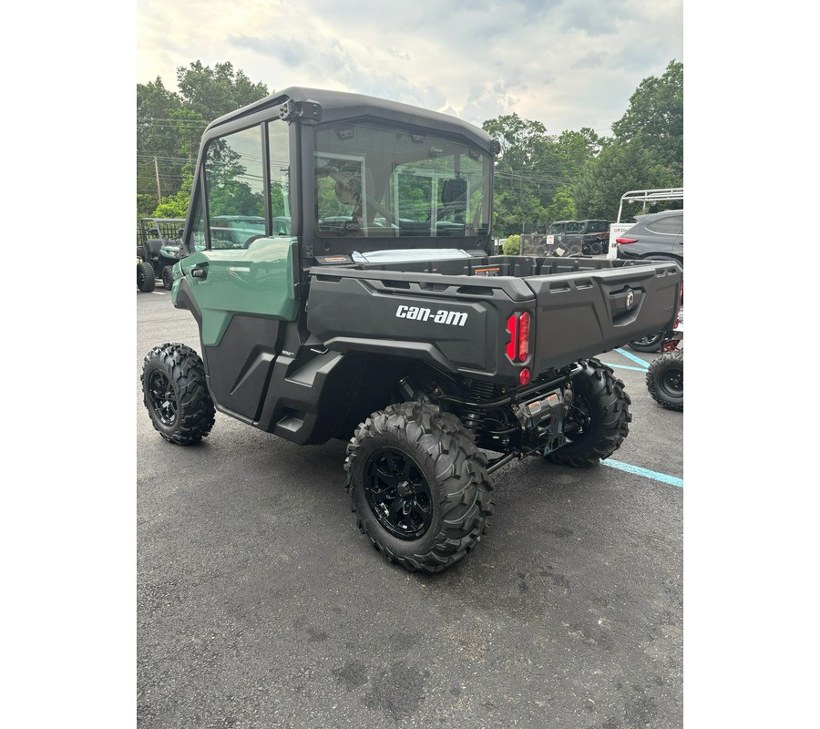 2026 Can-Am Defender DPS CAB HD10