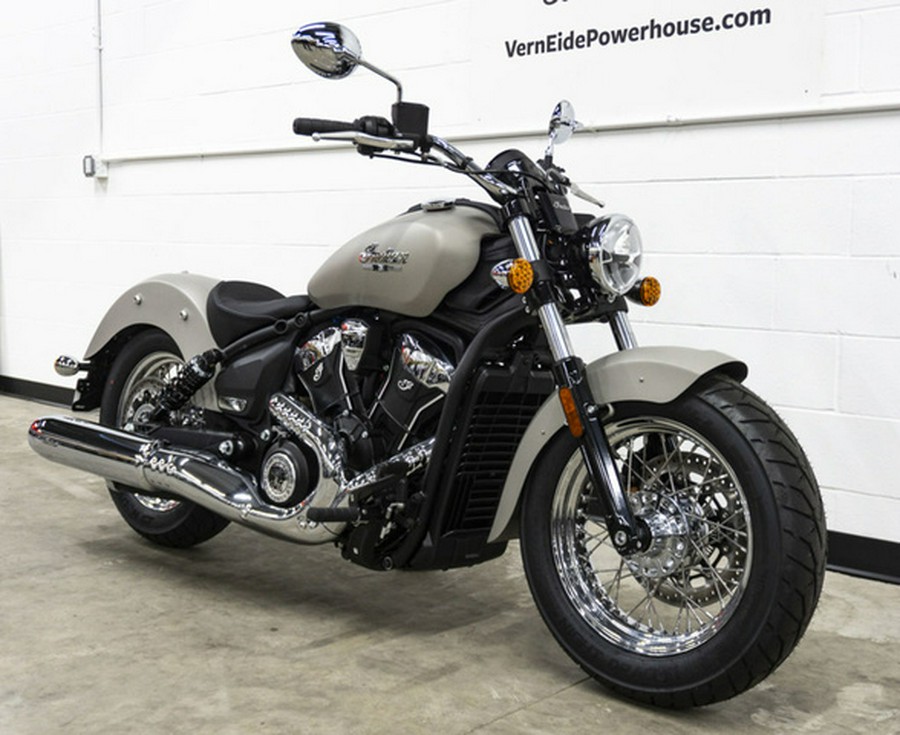2025 Indian Scout Classic Limited Silver Quartz Smoke