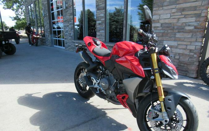 2026 Ducati Streetfighter V2 S Ducati Red