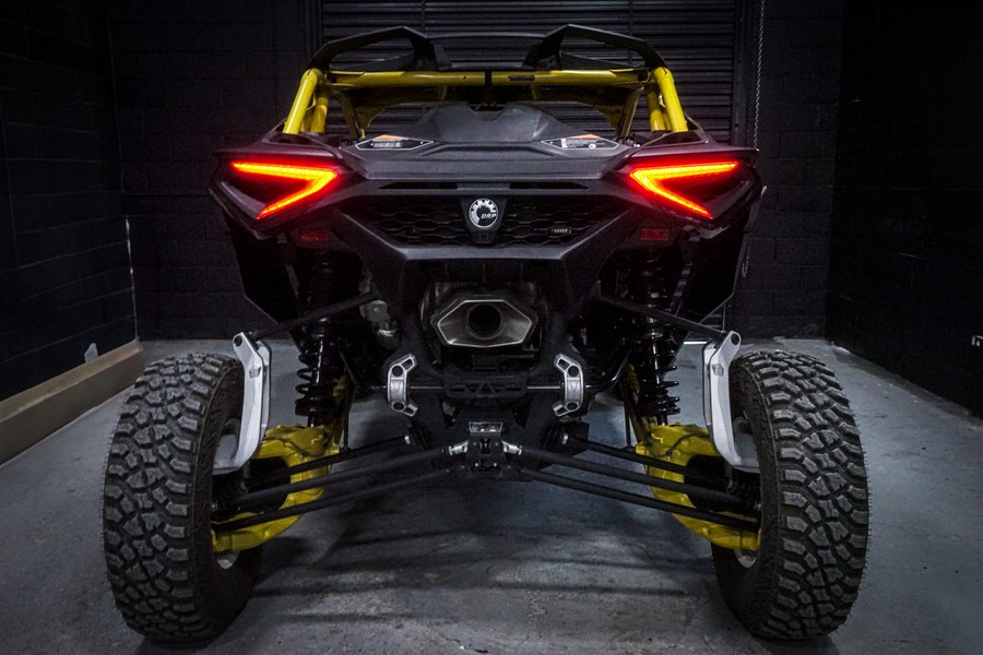 2024 Maverick R X RS 999T DCT Black & Yellow - Can-Am