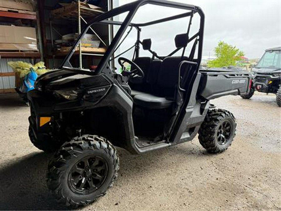 2025 Can-Am Defender DPS HD10