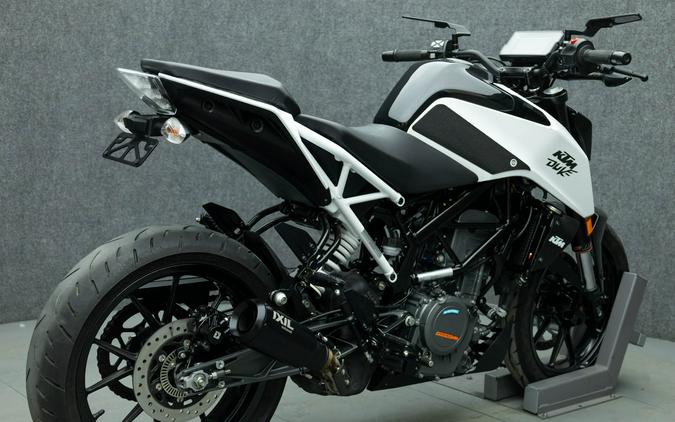 2021 KTM DUKE 390