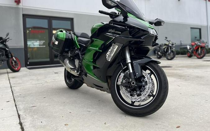 2022 Kawasaki Ninja H2® SX SE