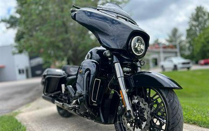 2022 Harley-Davidson CVO™ Street Glide®