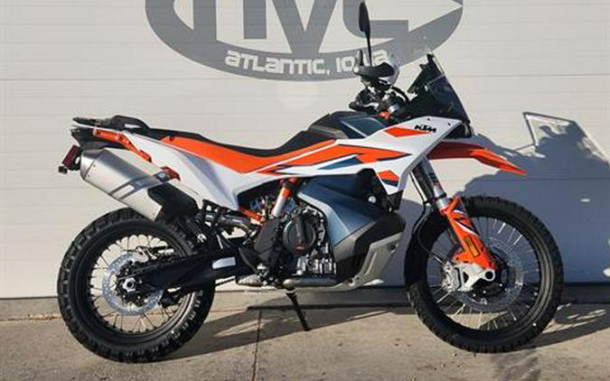 2023 KTM 890 Adventure R First Look [7 Fast Facts + 16 Photos]