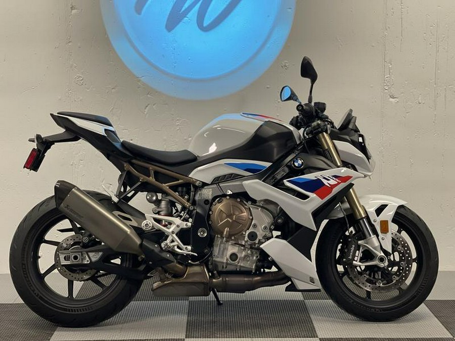 2022 BMW S 1000 R Light White/M Motorsport