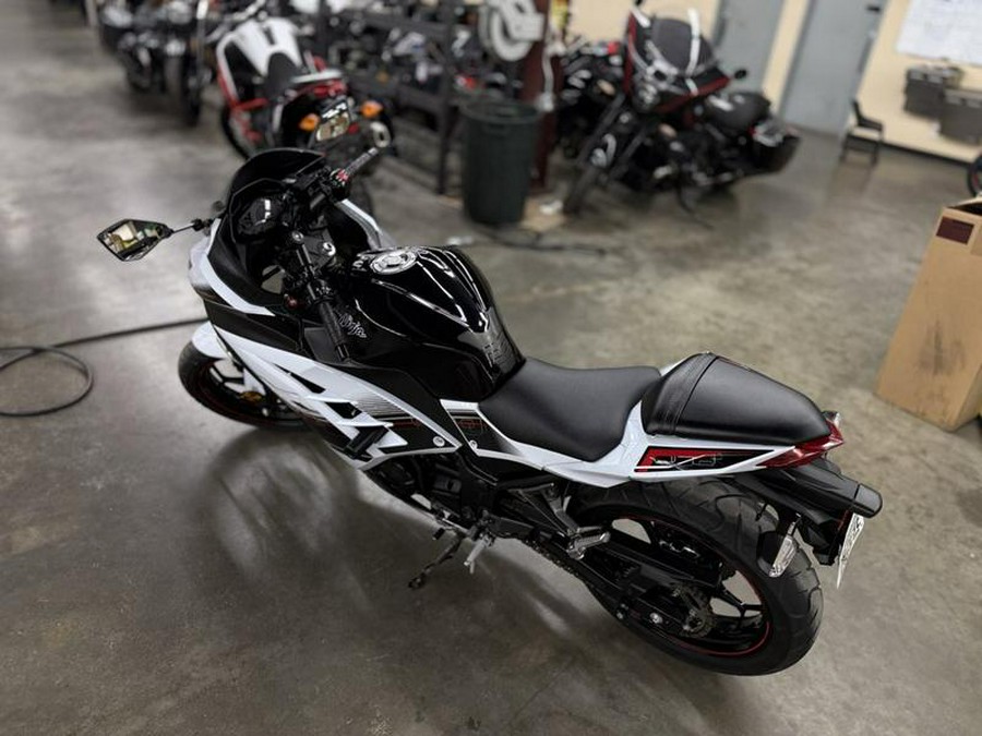 2014 Kawasaki Ninja® 300 ABS