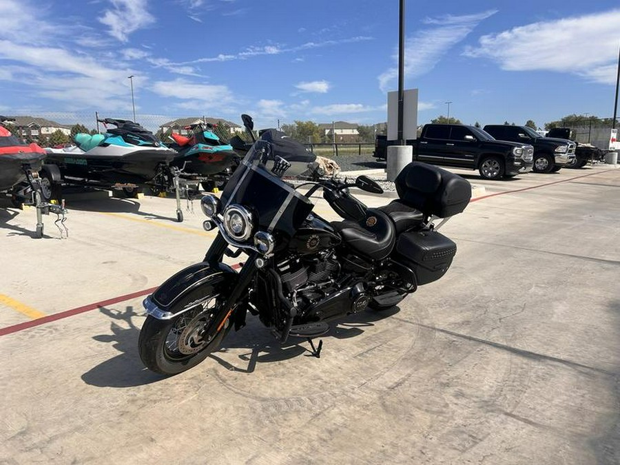 2021 Harley-Davidson® FLHCS - Heritage Classic 114