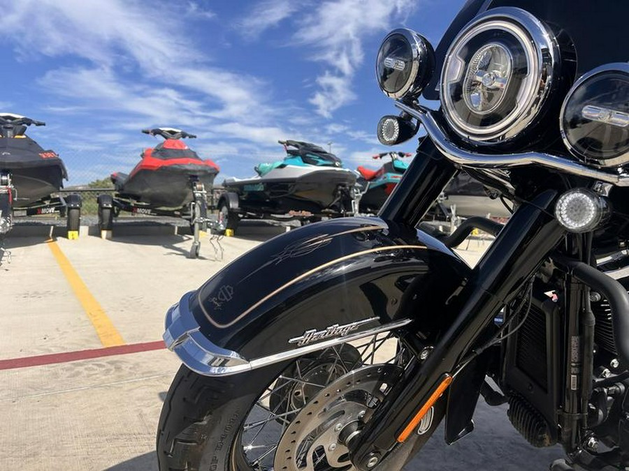 2021 Harley-Davidson® FLHCS - Heritage Classic 114