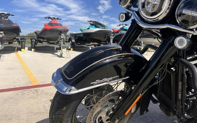 2021 Harley-Davidson® FLHCS - Heritage Classic 114