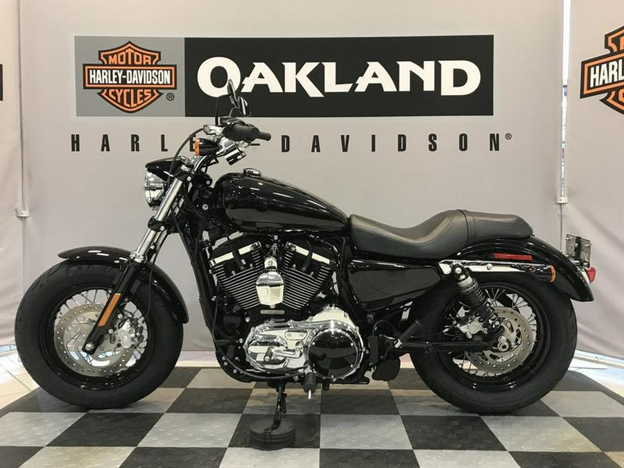 2018 Harley-Davidson® XL1200C - Sportster® 1200 Custom