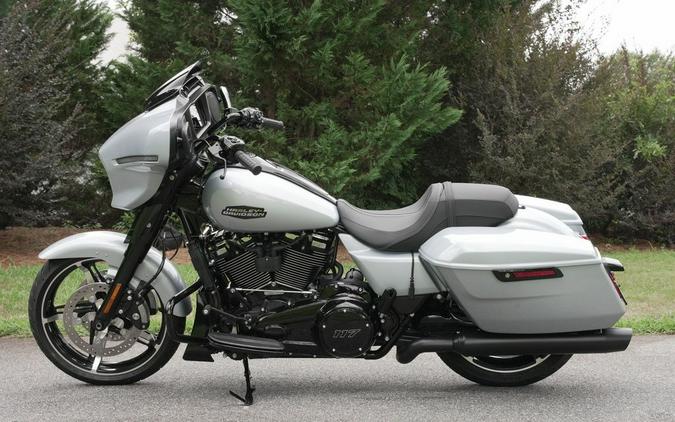 2024 Harley-Davidson® FLHX - Street Glide®