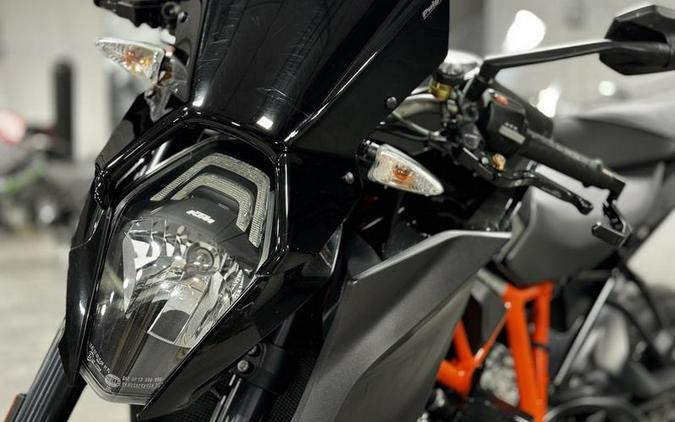 2016 KTM 1290 Super Duke R