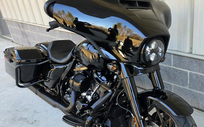 2022 HARLEY STREET GLIDE Street Glide
