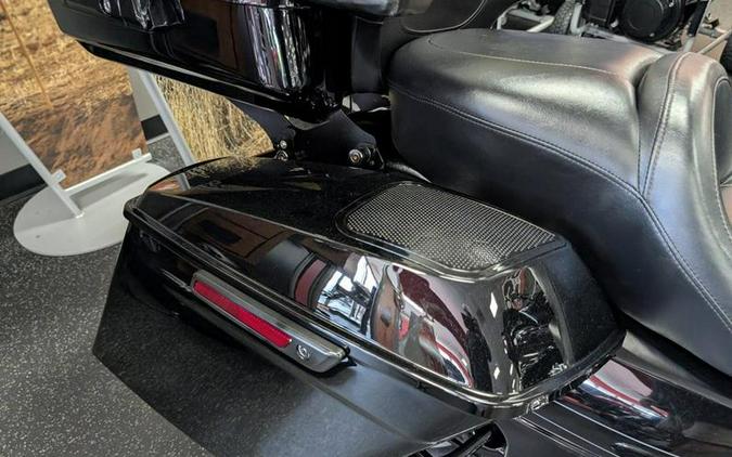 2015 Harley-Davidson® FLHXS - Street Glide® Special