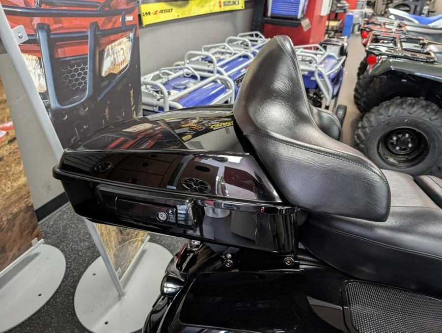 2015 Harley-Davidson® FLHXS - Street Glide® Special