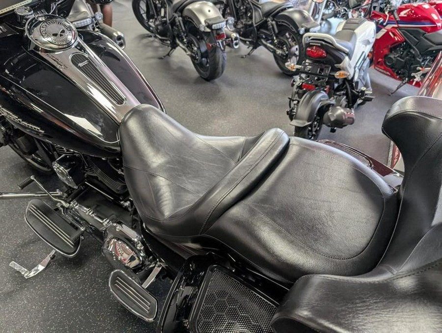 2015 Harley-Davidson® FLHXS - Street Glide® Special
