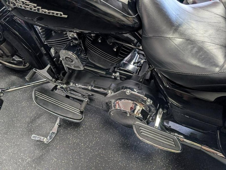 2015 Harley-Davidson® FLHXS - Street Glide® Special