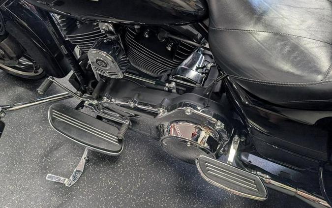 2015 Harley-Davidson® FLHXS - Street Glide® Special