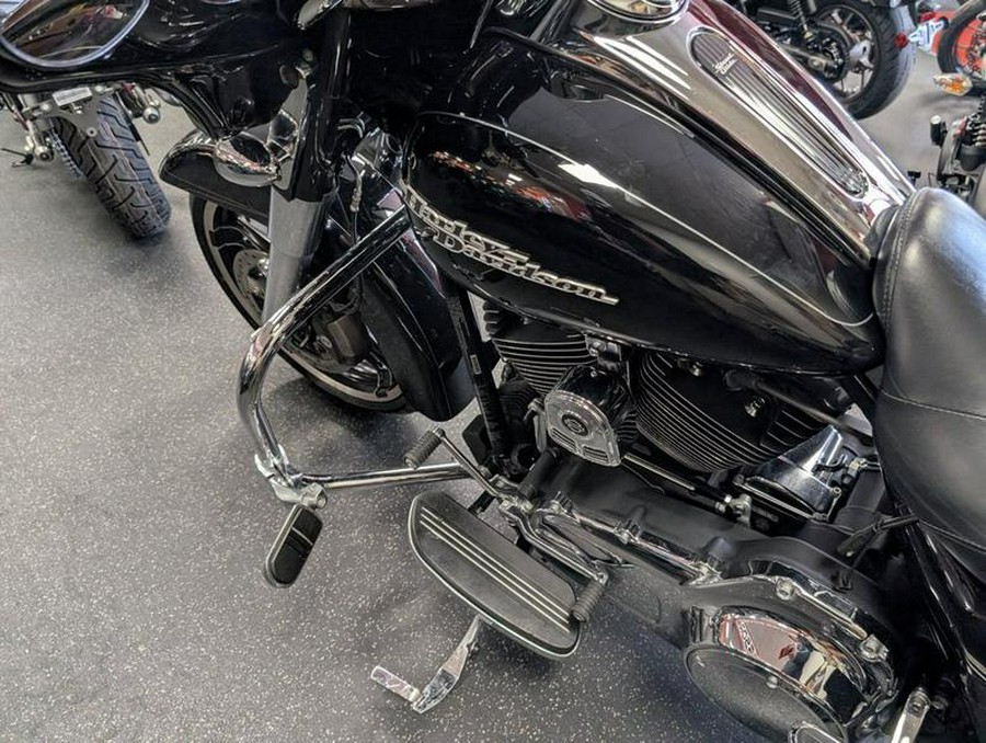 2015 Harley-Davidson® FLHXS - Street Glide® Special