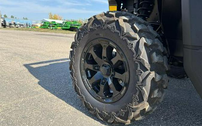 2025 Can-Am Defender DPS HD7