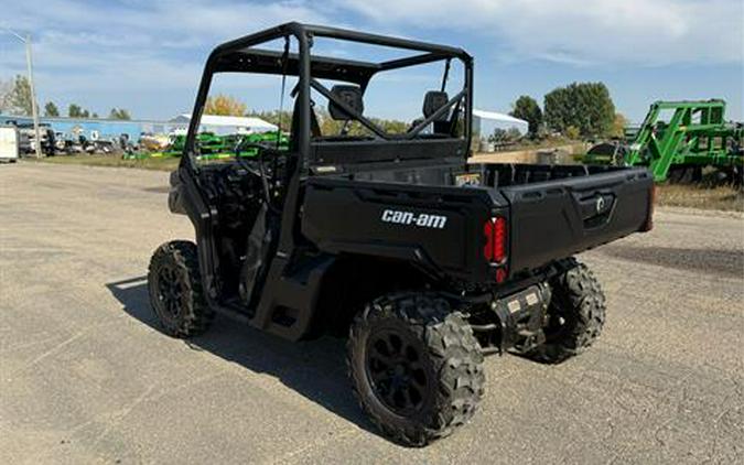 2025 Can-Am Defender DPS HD7