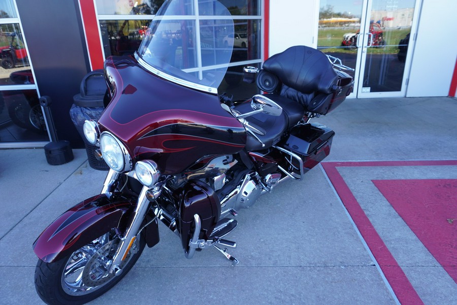 2013 Harley-Davidson® CVO ULTRA CLASSIC EL