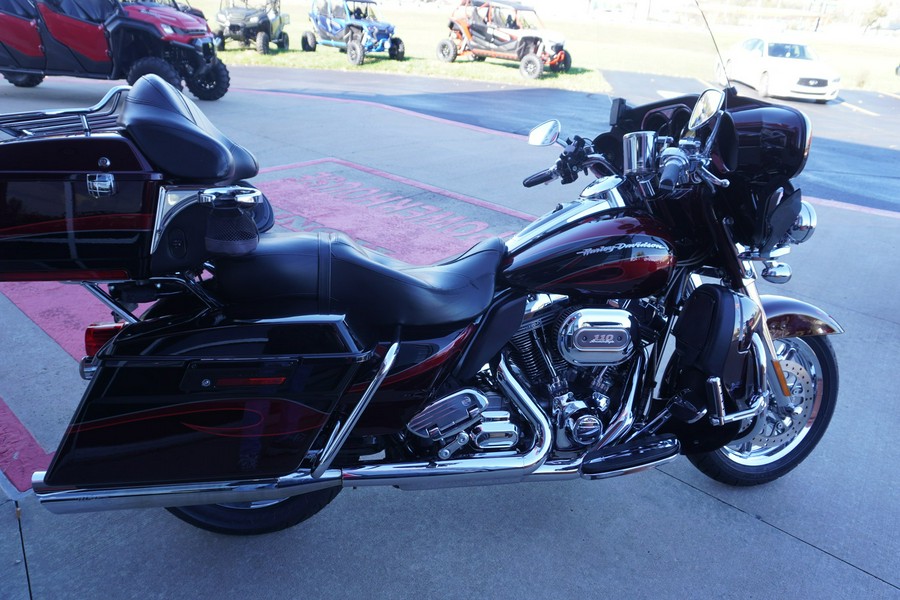 2013 Harley-Davidson® CVO ULTRA CLASSIC EL
