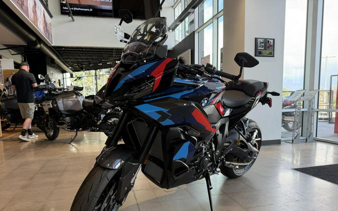 2026 BMW Motorrad M 1000 XR