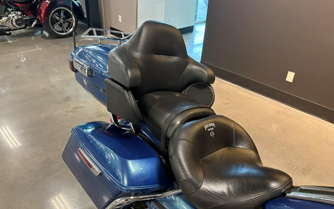 2014 Harley-Davidson® Ultra Limited Custom Colour Daytona Blue